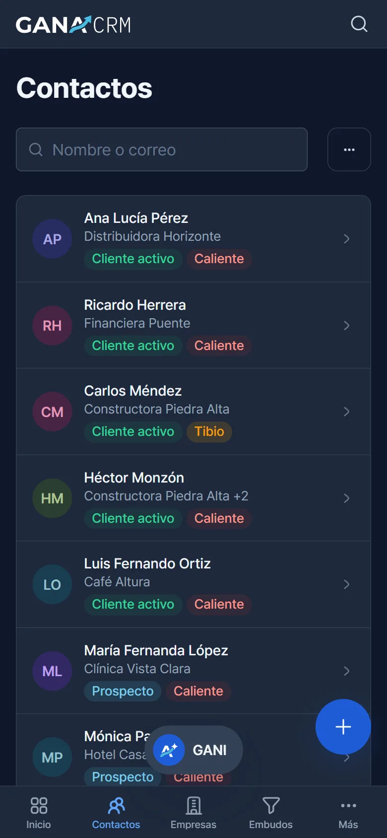 Lista de contactos de GANA CRM en el teléfono